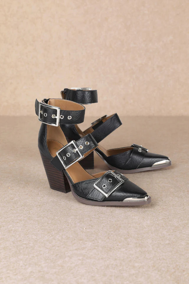 RIGHT ON POINT HEEL--BLACK