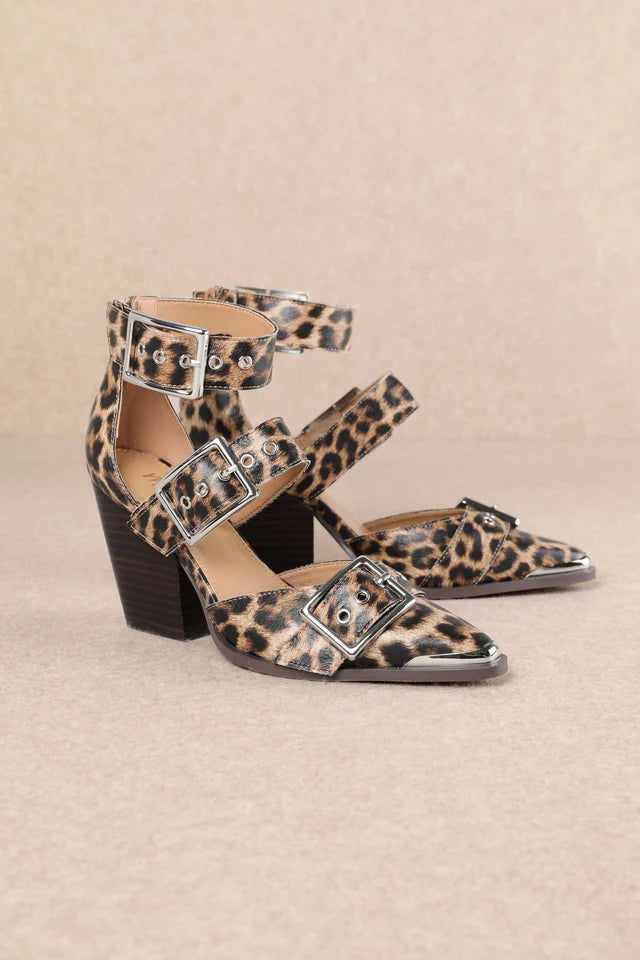 RIGHT ON POINT HEEL--LEOPARD