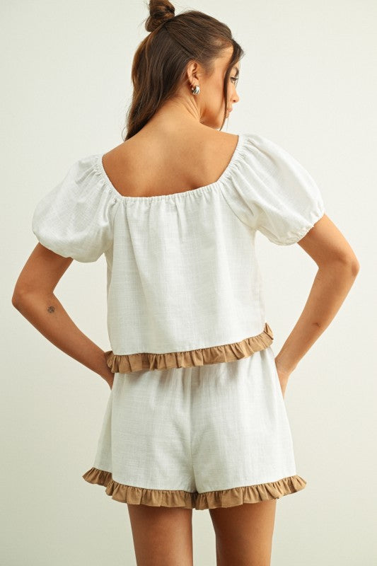 RUFFLED HEM LINEN SHORTS--WHITE/TAN