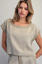 BUTTON BACK SHORT SLEEVE TOP--OLIVE