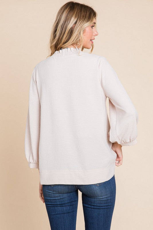 RUFFLED V-NECK 3/ SLEEVE TOP--OATMEAL