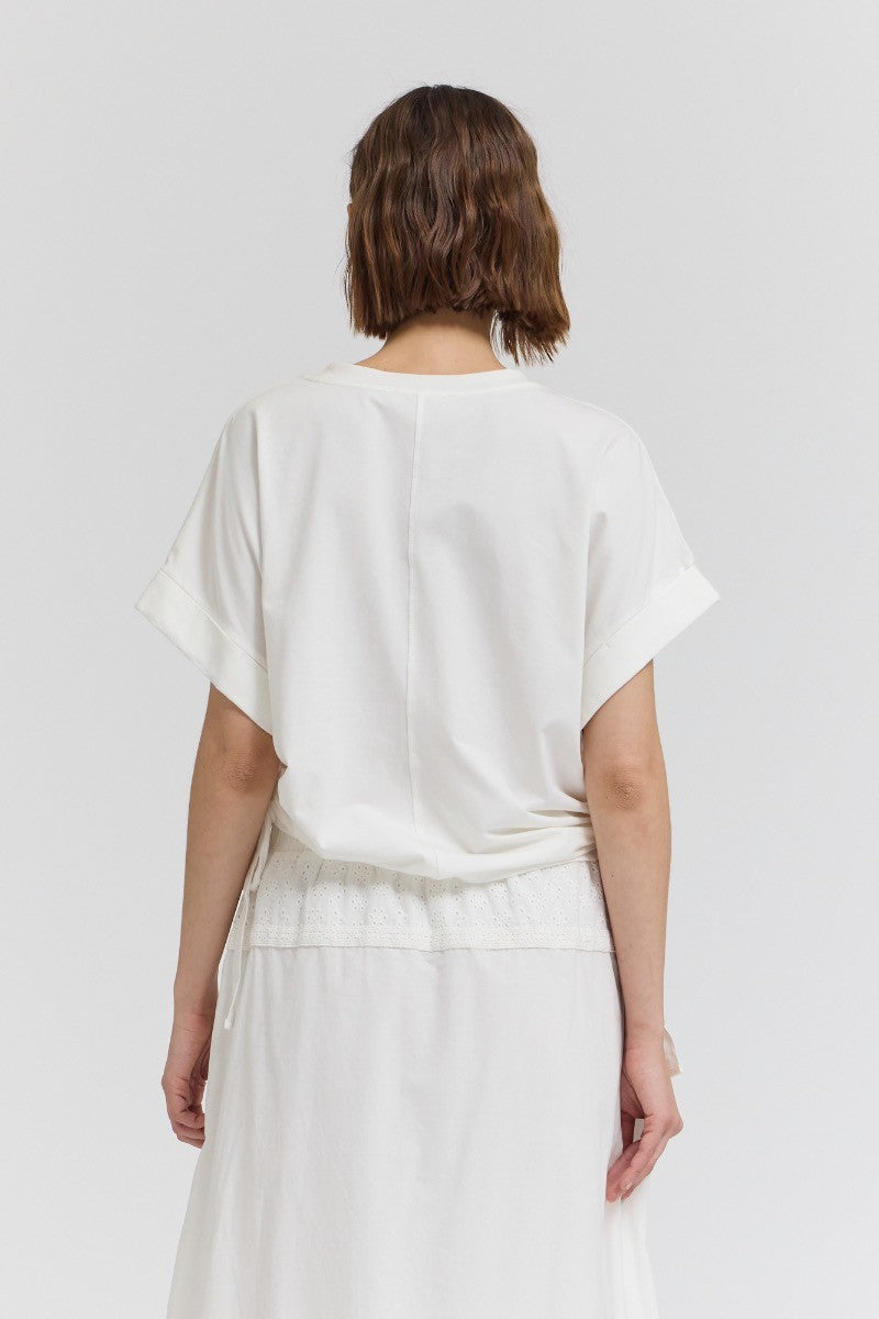 SIZE SCRUNCH TEE--WHITE