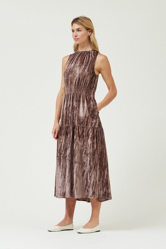 EVERY MOMENT COUNTS SLEEVELESS VELVET MIDI DRESS--BARK