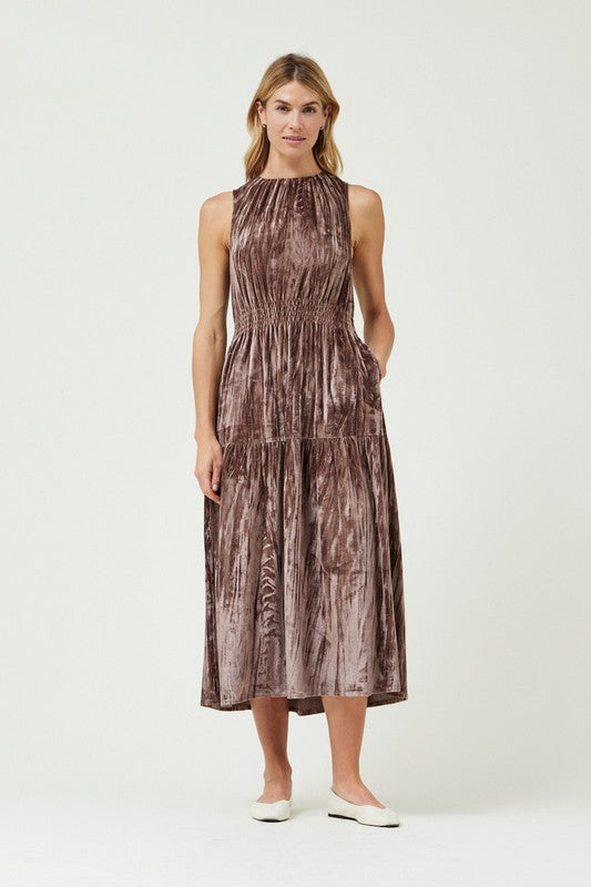 EVERY MOMENT COUNTS SLEEVELESS VELVET MIDI DRESS--BARK