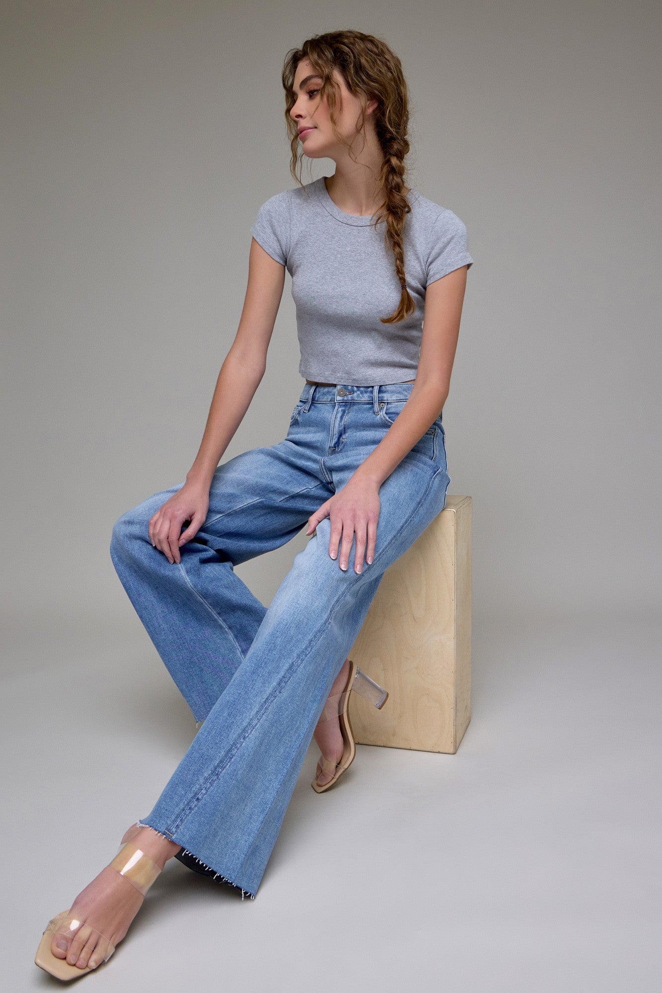 HIDDEN MID RISE WIDE LEG JEANS