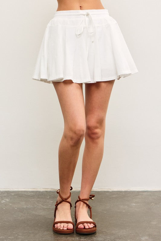 ELASTIC WAIST TIE FRONT SKORT--WHITE