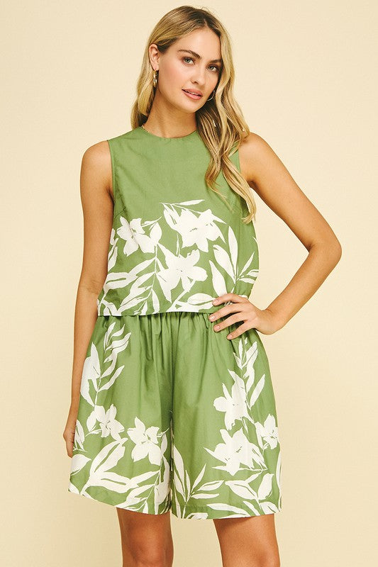 FLORAL BUTTON BACK TOP--OLIVE