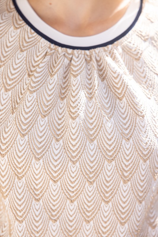 STRIPE RUFFLE BAND WAVY PATTERN KNIT TOP--TAUPE