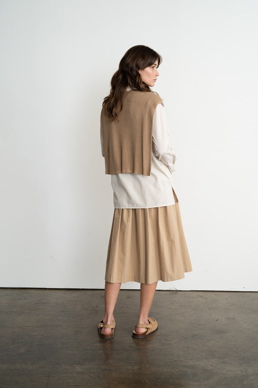 LOOSE FIT KNITTED SWEATER VEST--TAN