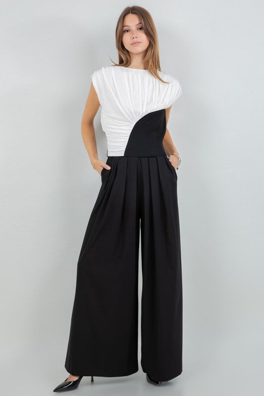 POWER MESH KNITTED COMBO TOP WITH SHOULDER PADS--BLACK/WHITE