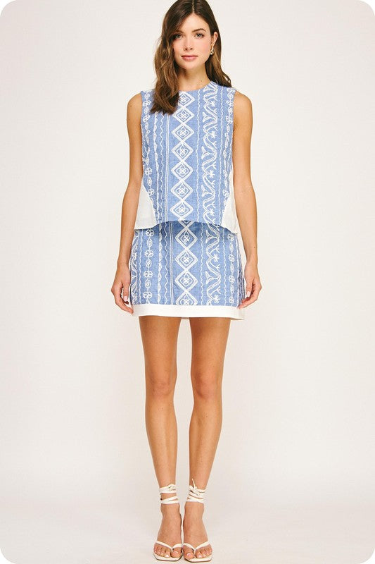 EMBROIDERY CONTRAST MINI SKIRT--BLUE/WHITE