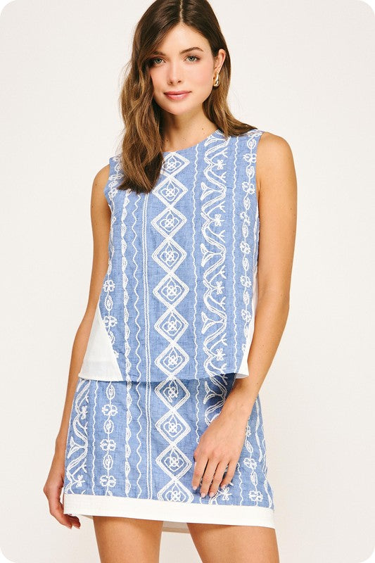 EMBROIDERY CONTRAST TOP--BLUE/WHITE