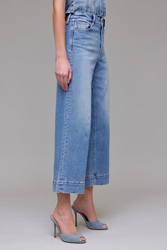 HIDDEN STRETCH CLEAN CROP WIDE LEG JEANS--MEDIUM WASH
