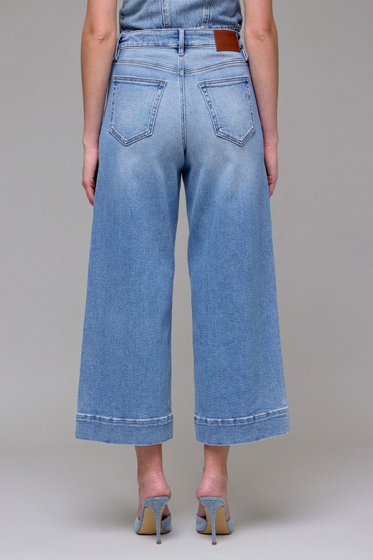 HIDDEN STRETCH CLEAN CROP WIDE LEG JEANS--MEDIUM WASH