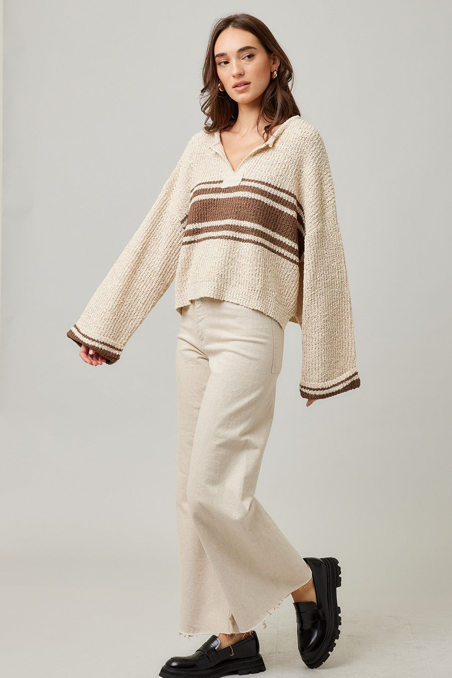 PATCH LONG SLEEVE SWEATER--BROWN
