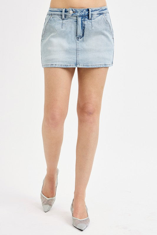 RISEN LOW RISE SKORT--LIGHT WASH