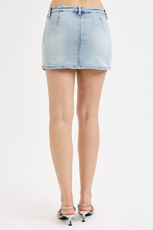 RISEN LOW RISE SKORT--LIGHT WASH