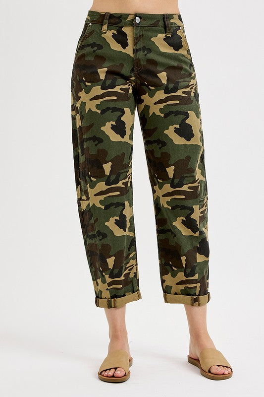 RISEN HIGH RISE ANKLE BARREL DOUBLE ROLL UP PANTS--CAMO