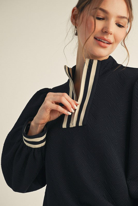 LONG PUFF SLEEVE FRONT ZIP TOP--BLACK