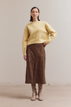 HONEY BUTTER SEAM NECK SWEATER