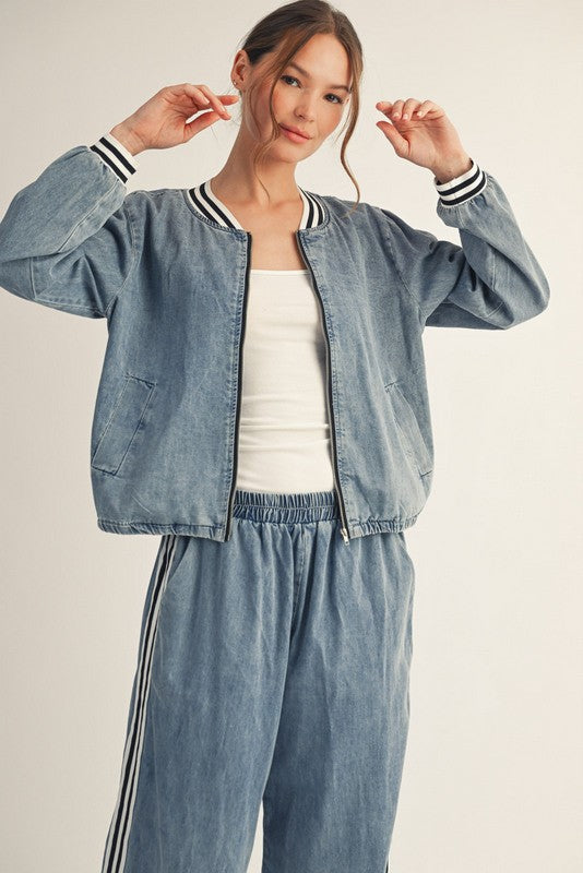 FRONT ZIP UP WASHED DENIM JACKET