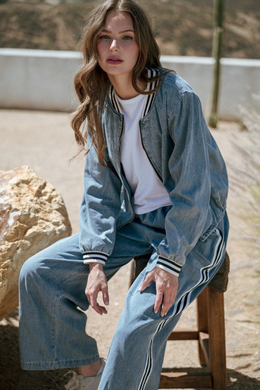 FRONT ZIP UP WASHED DENIM JACKET