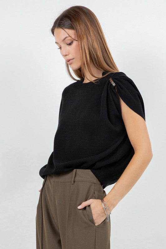 ONE SLEEVE ACCENT METAL RING KNITTED SWEATER--BLACK