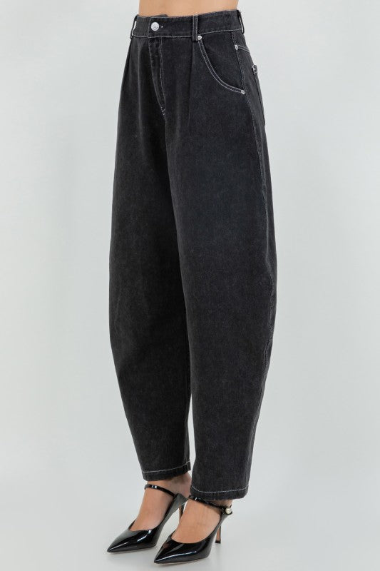 SOFT COTTON WASHED BARREL LEG PANTS--BLACK
