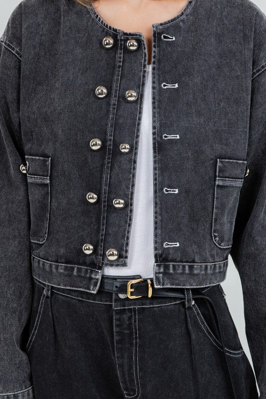 SOFT COTTON WASHED JACKET WITH ACCENT BUTTONS--BLACK