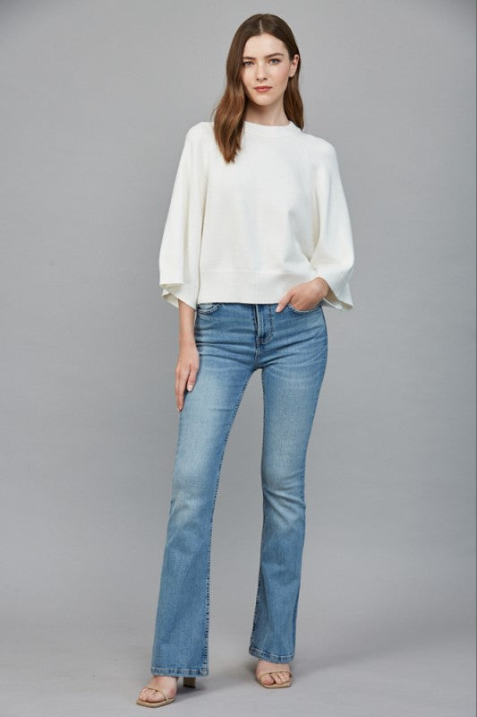 REGLAN SHORT WIDE SLEEVE LIGHTWEIGHT SWEATER--CREAM