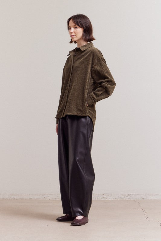 CORDUROY BUTTON DOWN SHACKET--BROWN