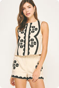 CONTRAST EMBROIDERY VEST TOP--ECRU/BLACK