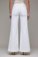 HIDDEN HAPPI LOW RISE DOUBLE BUTTON WAISTBAND FLARE JEANS--WHITE