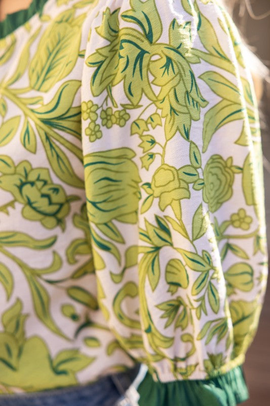 FLORAL CONTRAST RUFFLE DETAIL TOP--GREEN