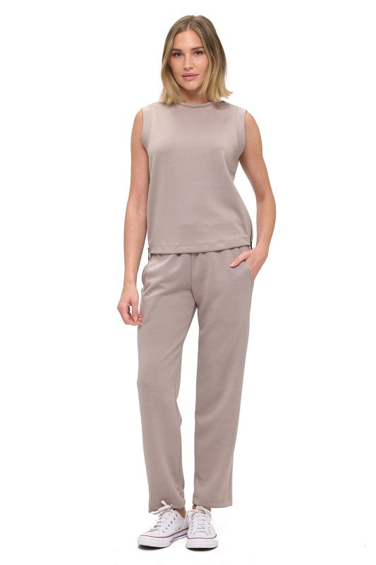 SCUBA ZIPPER DETAIL SLEEVELESS TOP--TAUPE