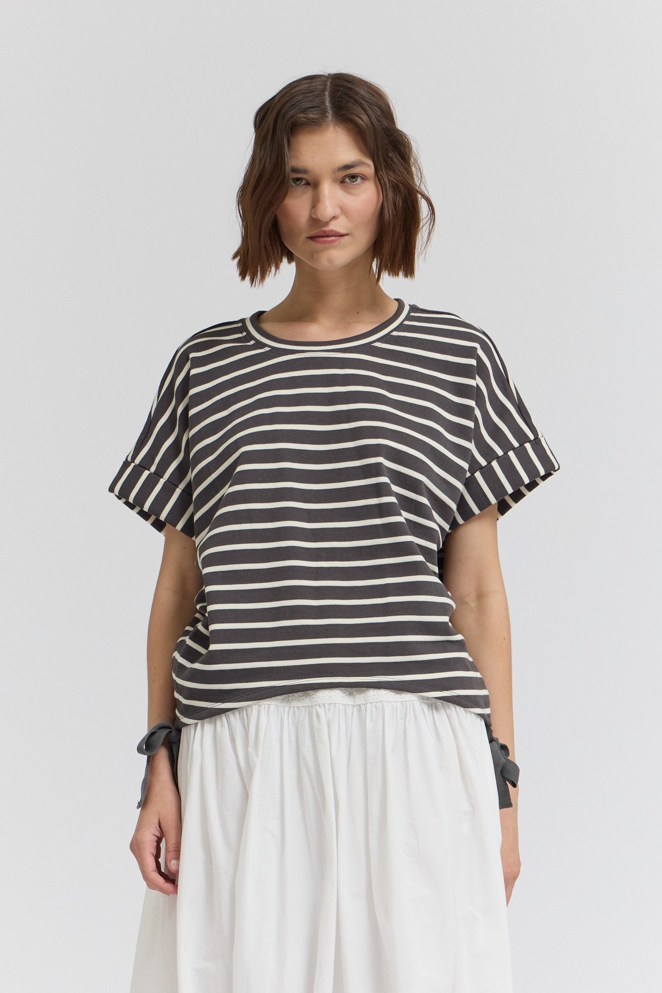 STRIPE SIDE DRAWSTRING TEE--STEEL