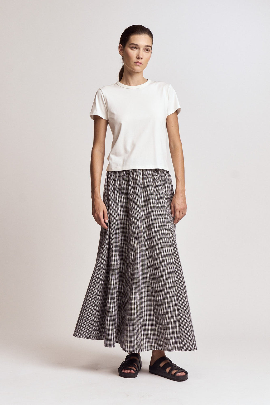 ESSENTIAL ROUND NECK TEE--OFF WHITE