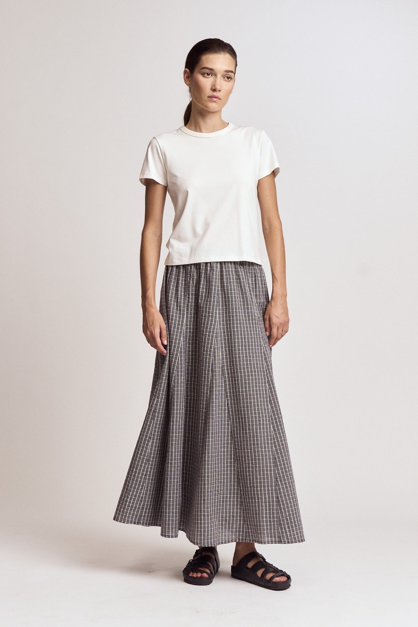 ESSENTIAL ROUND NECK TEE--OFF WHITE