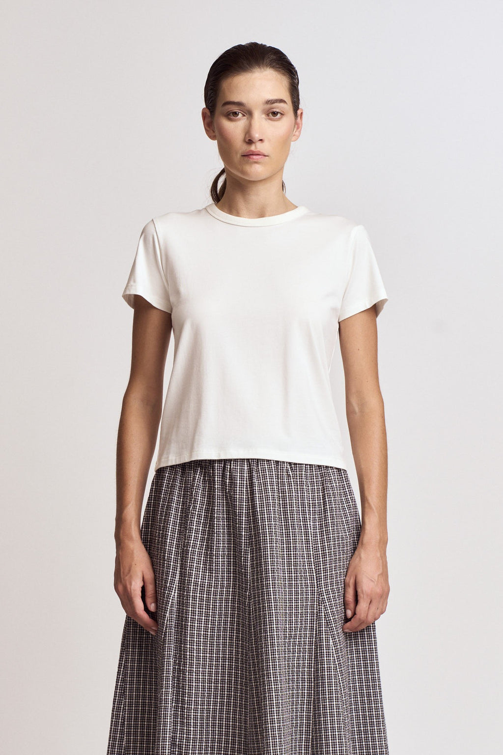 ESSENTIAL ROUND NECK TEE--OFF WHITE