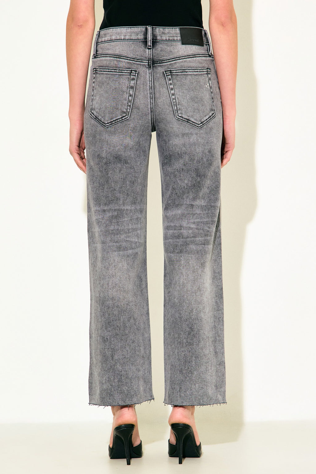ELLA HIGH RISE STRAIGHT JEAN--GREY