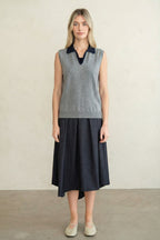 SLEEVELESS COLLARED V-NECK KNIT VEST--GREY