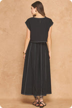TOP STITCH SLEEVELESS TOP--BLACK