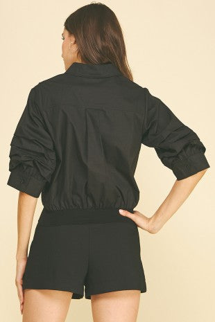 BUTTON DOWN PLEATED SLEEVE BANDED HEM TOP--BLACK