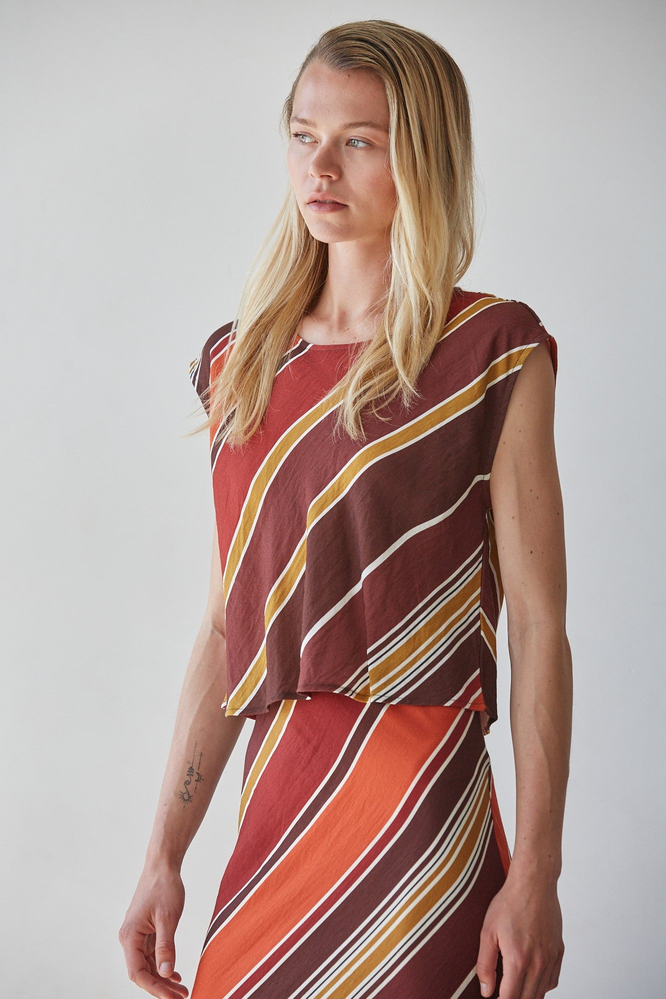 ISSEY STRIPED TOP--CHOCOLATE/RUST