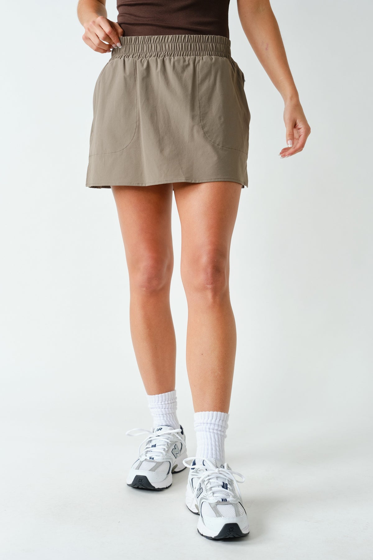 SCULPT A-LINE ACTIVE SKORT--TRUFFLE