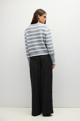 THE MACKENZIE SWEATER--SLATE BLUE/IVORY