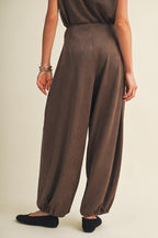 FAUX SUEDE BALLOON PANTS--BROWN