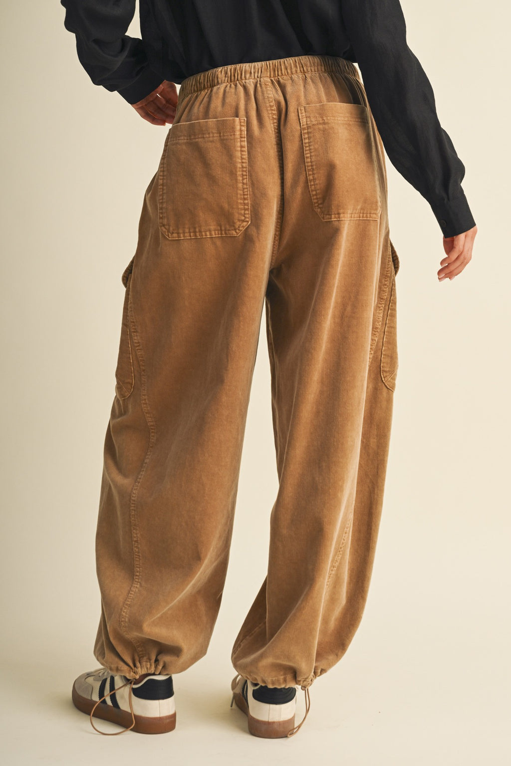 CORDUROY VOLUME CARGO TROUSERS--BISCUIT