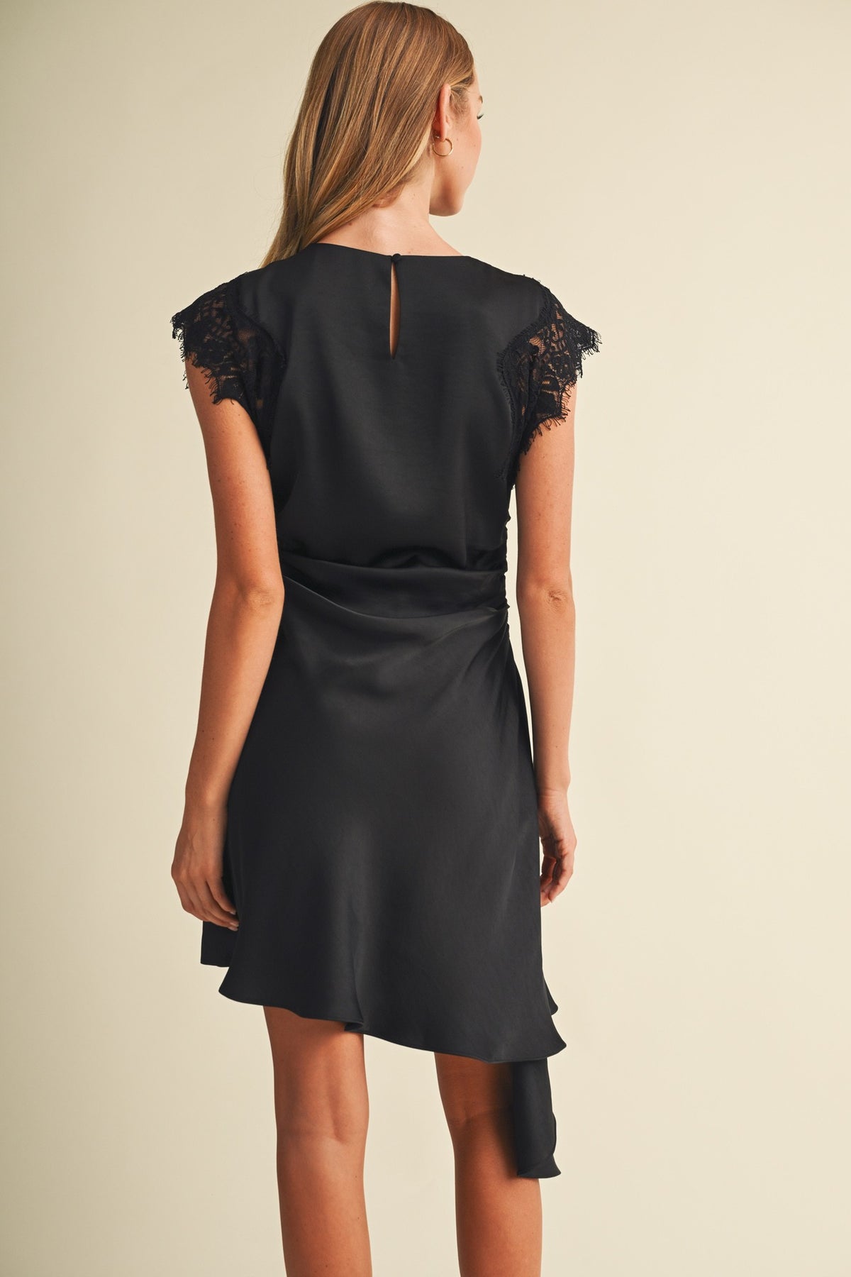 LACE SLEEVE RUCHED WAIST DRESS--BLACK