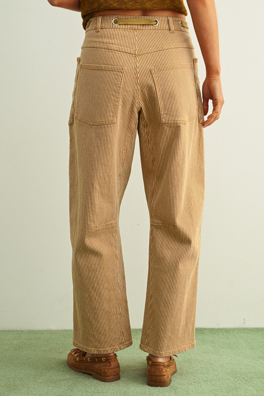 STRIPED BARREL PANTS W/ BELT--CAMEL